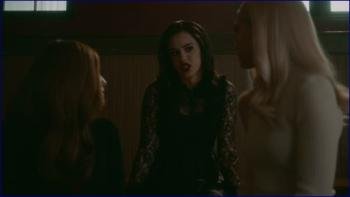 ose-russell-jenny-boyd-legacies-s02e15-1080p-image.jpg