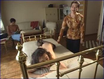 akaki-sayoko-koromo-dialogue-1992-dvdrip-image-1-9.jpg