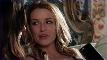 l-sarah-dumont-the-royals-2015-s02e05-hd-image-1-9.jpg