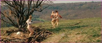 558_maja-kovac-love-birds-2010-hd-1080p-image-1-14.jpg