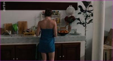 -his-hands-entre-ses-mains-2005-hd-1080p-image-1-5.jpg