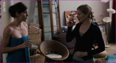 -his-hands-entre-ses-mains-2005-hd-1080p-image-1-8.jpg