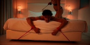 ME1C2V0V_t.jpg ME1C2V0V_t.jpg