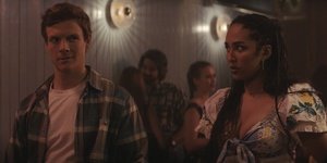 ME1C3HWQ_t.jpg ME1C3HWQ_t.jpg