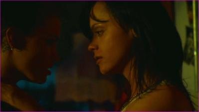 51_christina-ricci-around-the-block-2013-image-1-5.jpg 51_christina-ricci-around-the-block-2013-image-1-5.jpg