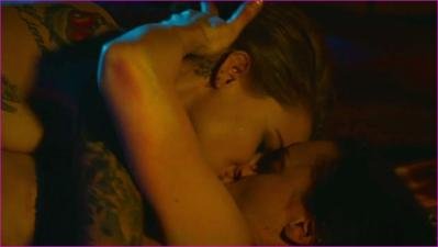 59_christina-ricci-around-the-block-2013-image-1-8.jpg 59_christina-ricci-around-the-block-2013-image-1-8.jpg