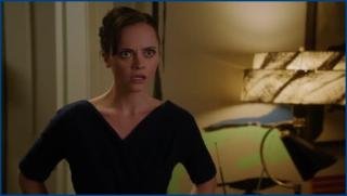 christina-ricci-pan-am-s01e11-2011-2012-image-1-12.jpg