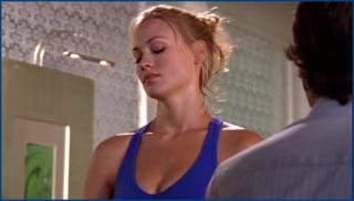 7906_yvonne-strahovski-chuck-s2-e4-1080p-image-1-7.jpg