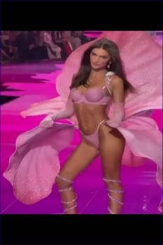 owski-victoria-s-secret-fashion-show-2025-hd-1080p.jpg