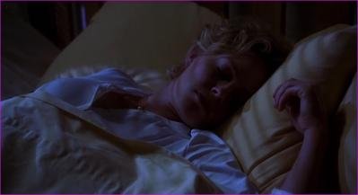 ens-elisabeth-shue-hollow-man-2000-1080p-image-1-5.jpg
