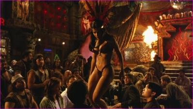31_salma-hayek-from-dusk-till-dawn-1996-image-1-10.jpg