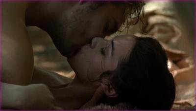 683837508_adelaide-kane-reign-s3e5-1080p-image-1-8.jpg