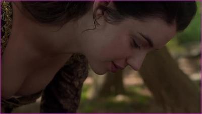 83837512_adelaide-kane-reign-s3e5-1080p-image-1-11.jpg