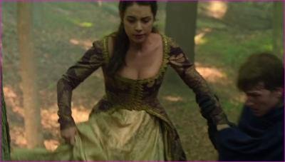 83837514_adelaide-kane-reign-s3e5-1080p-image-1-13.jpg
