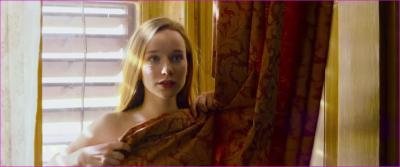 arova-aristokratka-ve-varu-2024-hd-1080p-image-1-9.jpg