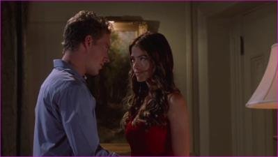 717288317_denise-richards-valentine-2001-image-1-7.jpg