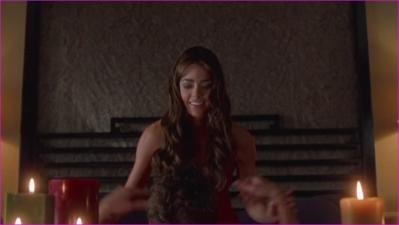 717288320_denise-richards-valentine-2001-image-1-9.jpg