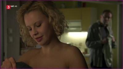 ina-straber-ein-halbes-leben-2008-hd-1080p-image-1.jpg