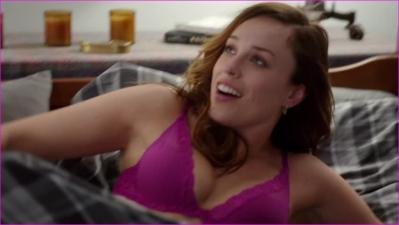 sica-mcnamee-sirens-s01e05-2014-hd-1080p-image-1-9.jpg