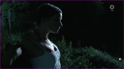 r-annekathrin-bach-mord-in-bester-gesellschaft-s01.jpg