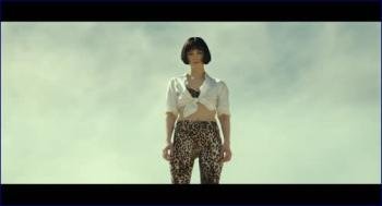 ey-plaza-lera-abova-honey-don-t-2025-1080p-image-1.jpg