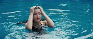 8_shanaya-kapoor-tu-yaa-main-2026-hd-1080p-image-1.jpg