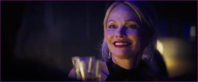 amela-anderson-the-naked-gun-2025-1080p-image-1-12.jpg