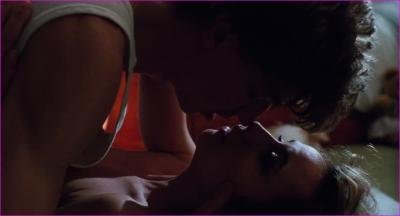 da-van-nie-intensive-care-1991-hd-1080p-image-1-13.jpg