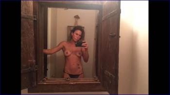 718640413_rhona-mitra-leaked-nude-image-1-15.jpg