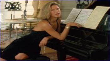 e-man-who-made-husbands-jealous-s01-1997-image-1-5.jpg