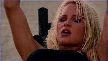 derson-baywatch-s07e11-tv-series-1989_2001-image-1.jpg