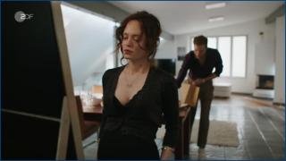 nburger-lena-lorenz-s12e02-2026-hd-1080p-image-1-7.jpg