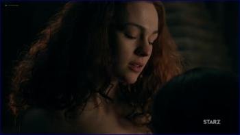 sophie-skelton-outlander-2018-s4e8-1080p-image-1-9.jpg