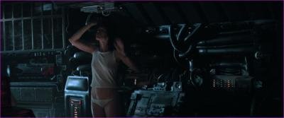 857_sigourney-weaver-alien-1979-hd-1080p-image-1-8.jpg