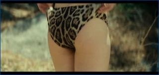 ley-aubrey-plaza-etc-honey-don-t-2025-4k-image-1-5.jpg