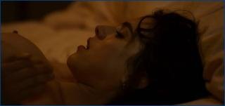 ley-aubrey-plaza-etc-honey-don-t-2025-4k-image-1-9.jpg
