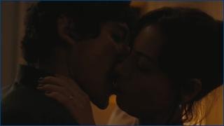 acciatore-simona-tabasco-the-white-lotus-2022-s2e7.jpg