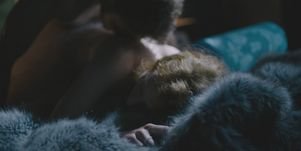 122887848_Easy_Girl_2025.mkv_20260602_084116.656.jpg