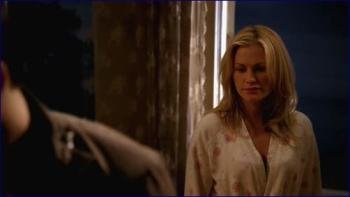 in-true-blood-s03e04-tv-series-2008-2014-image-1-2.jpg