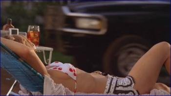 in-true-blood-s01e01-tv-series-2008-2014-image-1-2.jpg