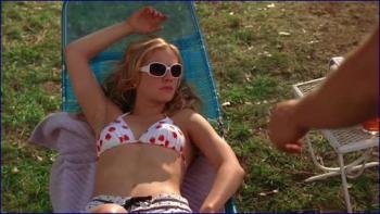 in-true-blood-s01e01-tv-series-2008-2014-image-1-3.jpg
