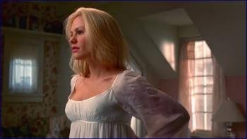 in-true-blood-s01e06-tv-series-2008-2014-image-1-2.jpg