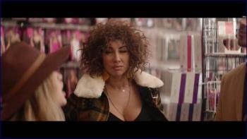 kie-cruz-a-nice-girl-like-you-2020-1080p-image-1-6.jpg