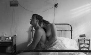740087518_the-stranger-4k_1-1-13.jpg