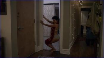 ey-clemons-jaz-sinclair-etc-easy-2017-s2e7-hd-1080.jpg