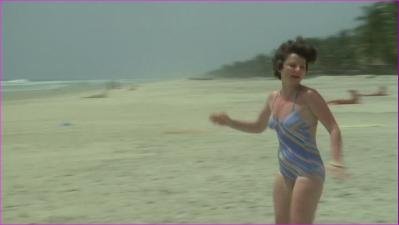nne-chazel-etc-les-bronzes-1978-hd-1080p-image-1-6.jpg