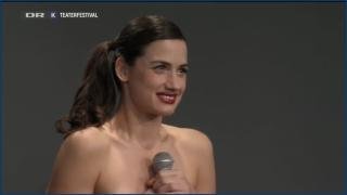 danica-curcic-lort-la-merda-2015-hd-720p-image-1-2.jpg