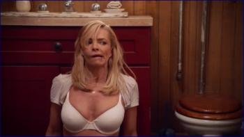 737418872_jaime-pressly-the-guest-book-image-1-9.jpg