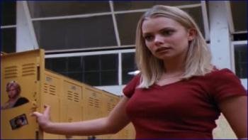 737418524_jaime-pressly-silk-stalkings-image-1-13.jpg