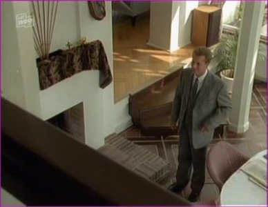 erbe-der-guldenburgs-s02e11-1990-hd-720p-image-1-5.jpg